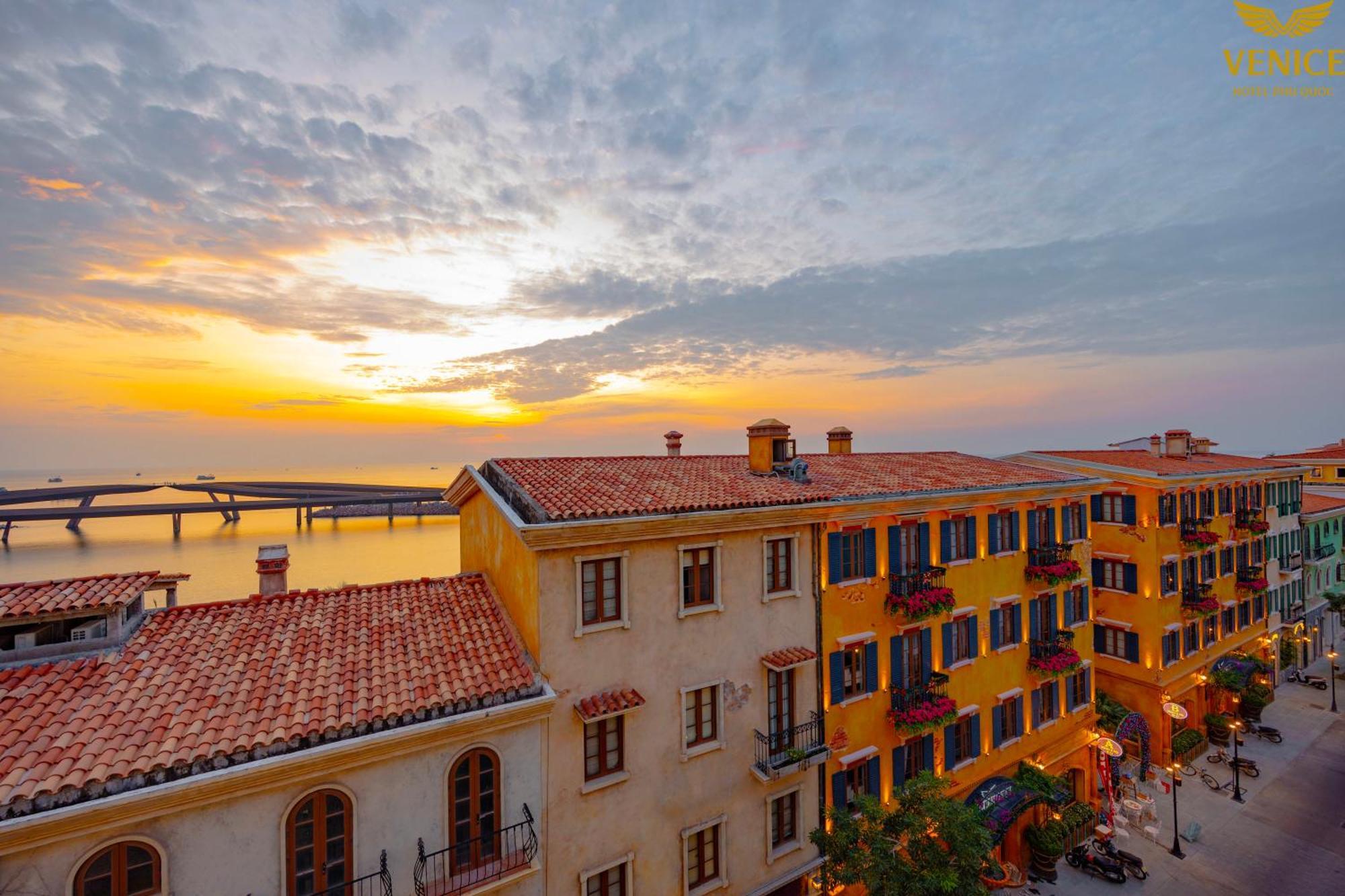 Venice Hotel Phu Quoc - Free Airport Shuttle & Sunset Town Tour 외부 사진